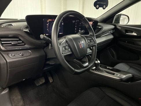 Certified 2024 Buick Envista Preferred w/ Convenience I Package image 10