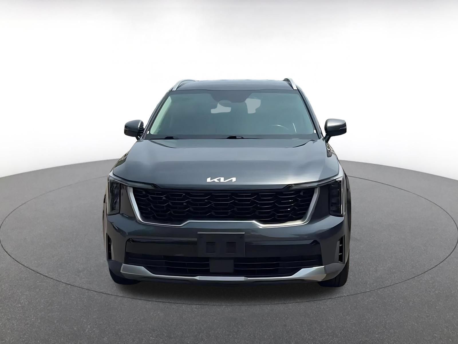Used 2024 Kia Sorento S AWD/4WD image 3
