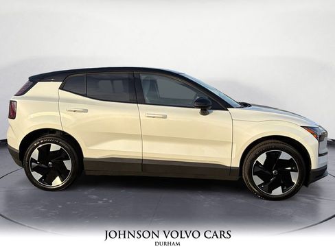 New 2026 Volvo EX30 Ultra image 2