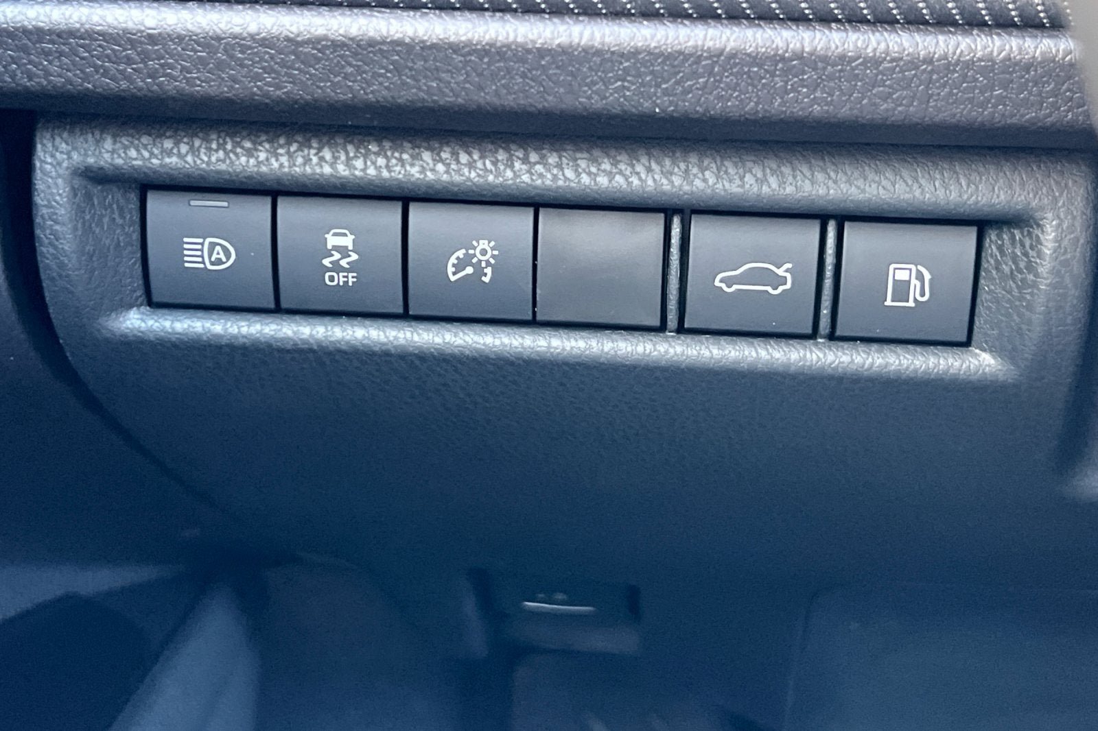 New 2026 Toyota Camry SE FWD image 28