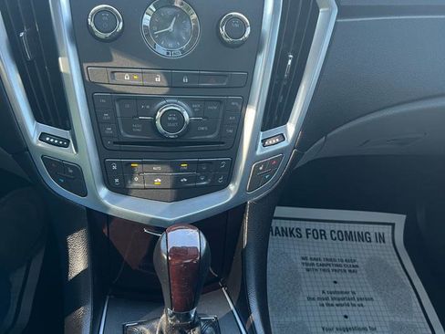 Used 2011 Cadillac SRX Luxury image 28