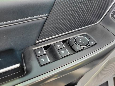 Used 2023 Ford F150 Limited image 15
