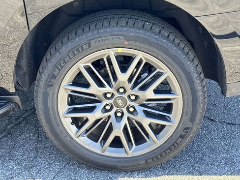 New 2026 Ford Expedition Max Platinum w/ Stealth Appearance Package image 20