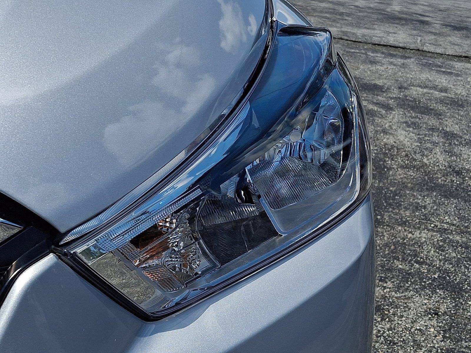 Used 2019 Nissan Kicks S FWD image 10