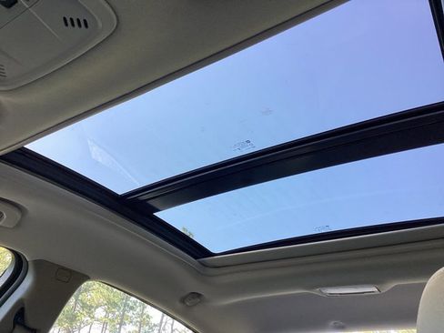 Used 2024 Chevrolet Malibu LT image 30