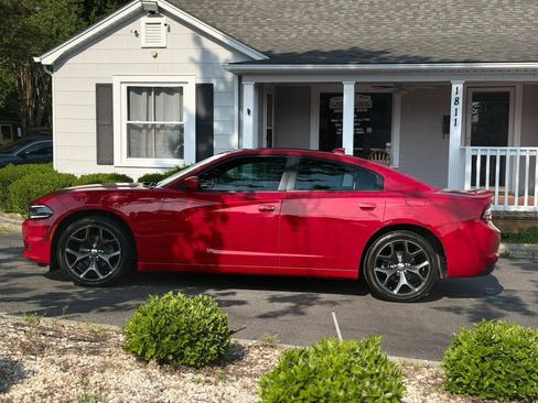 Used 2015 Dodge Charger SXT w/ Plus Group RWD image 3