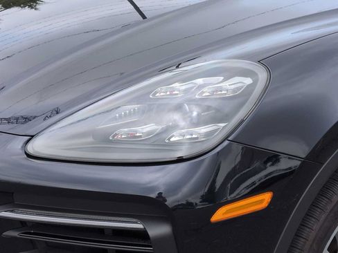 Used 2021 Porsche Cayenne E-Hybrid AWD/4WD image 11