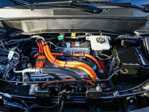 New 2027 Chevrolet Bolt RS w/ Technology Package FWD image 26