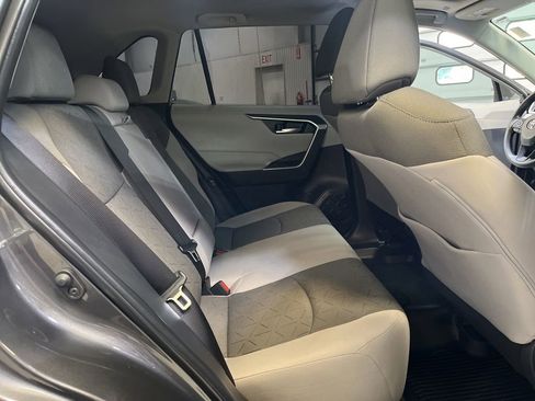 Used 2025 Toyota RAV4 XLE w/ Convenience Package AWD/4WD image 26