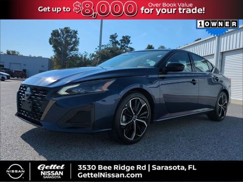 Certified 2023 Nissan Altima 2.5 SR image 1