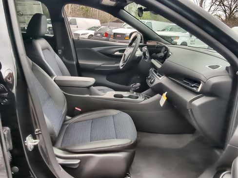 New 2026 Buick Envista Sport Touring w/ Convenience I Package FWD image 25