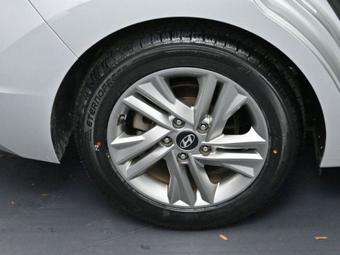 Used 2019 Hyundai Elantra SEL w/ Cargo Package image 29