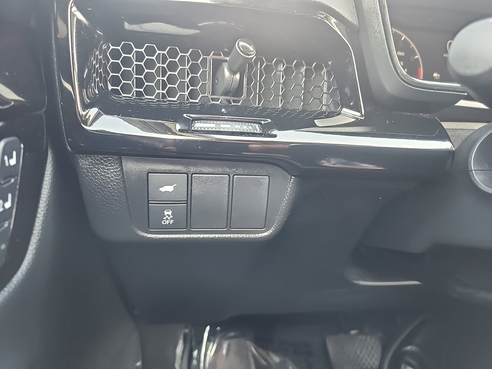 Used 2025 Honda CR-V EX-L image 25