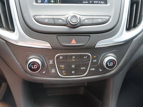 Used 2020 Chevrolet Equinox LT w/ Midnight Edition FWD image 16