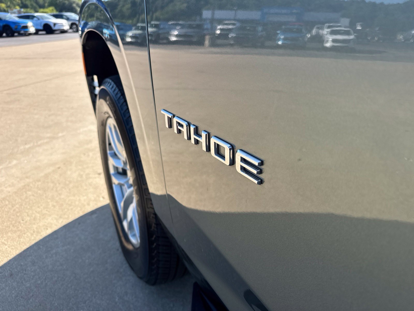 Used 2024 Chevrolet Tahoe LT AWD/4WD image 14
