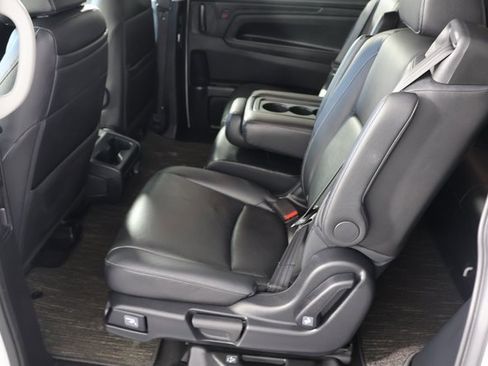 Used 2023 Honda Odyssey Touring image 21