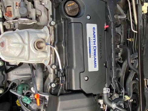Used 2015 Honda Accord EX-L image 57