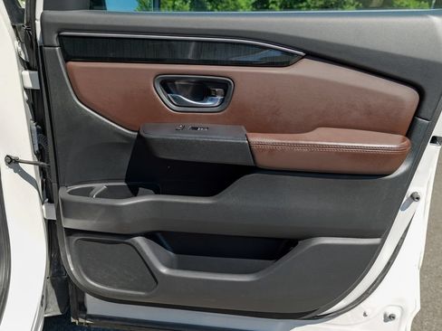 Used 2025 Honda Pilot Elite image 36
