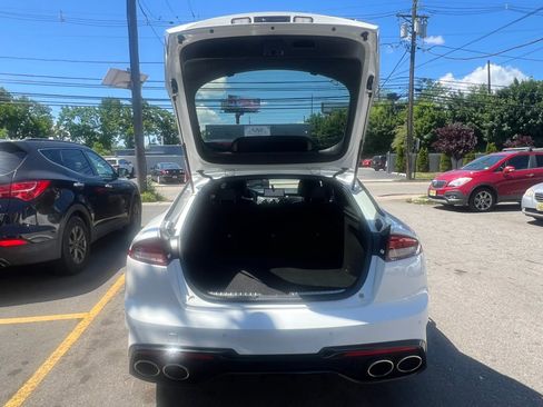 Used 2022 Kia Stinger GT-Line w/ Sun & Sound Package AWD/4WD image 9