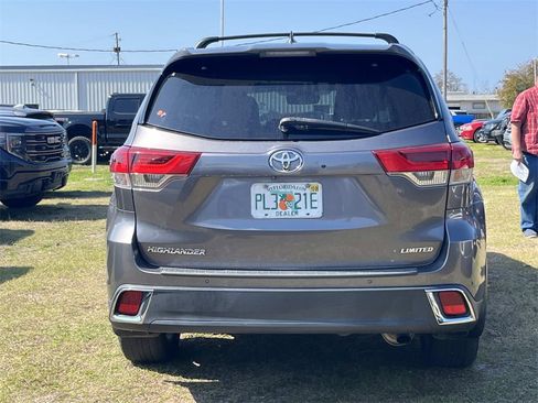 Used 2018 Toyota Highlander Limited image 4