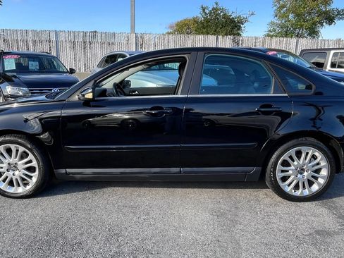 Used 2005 Volvo S40 T5 FWD image 4