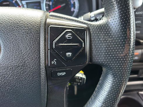 Used 2019 Toyota 4Runner TRD Off-Road Premium AWD/4WD image 27