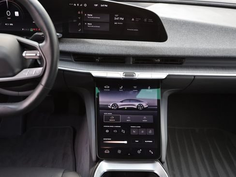 Used 2024 Lucid Air Pure RWD image 16