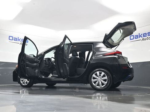 Used 2022 Nissan Leaf S image 58