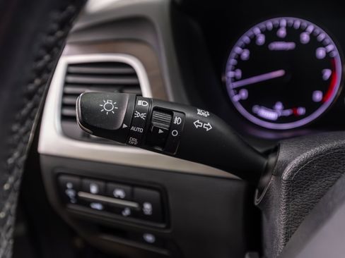 Used 2017 Genesis G80 5.0 Ultimate RWD image 62