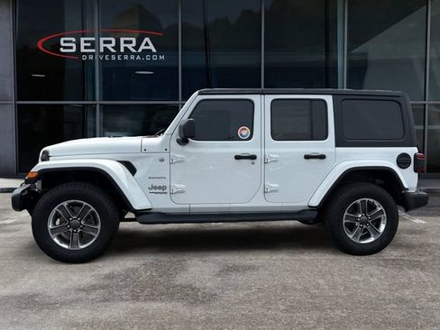 Used 2020 Jeep Wrangler Unlimited Sahara w/ Dual Top Group AWD/4WD image 2