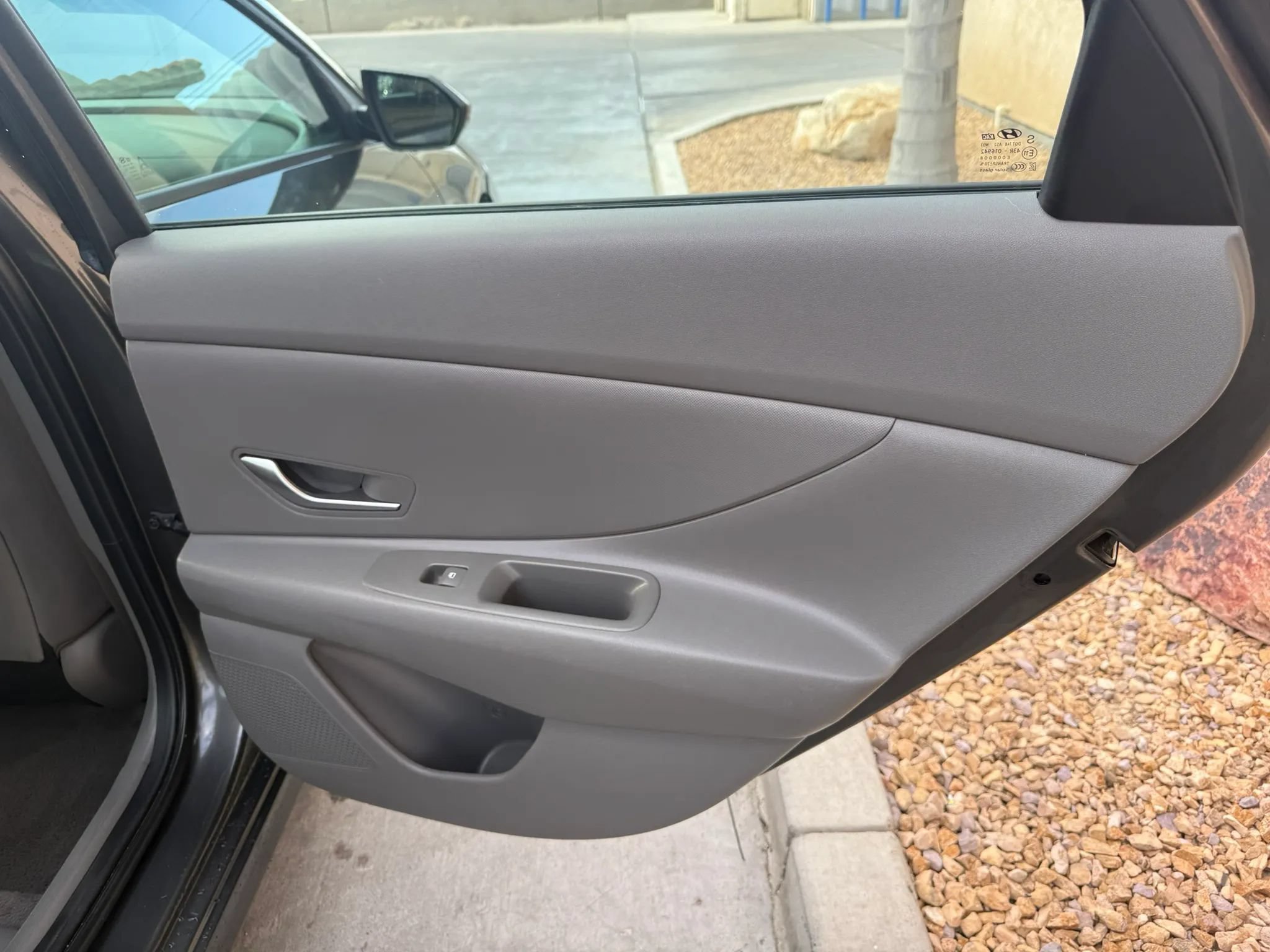 Used 2024 Hyundai Elantra SEL FWD image 13
