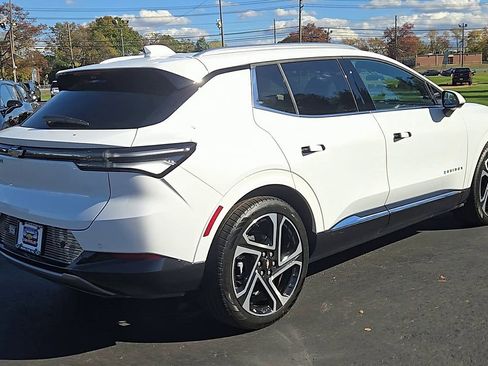 New 2026 Chevrolet Equinox EV LT w/ Convenience Package II image 4