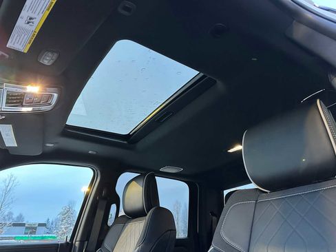 Used 2025 RAM 2500 Limited image 22