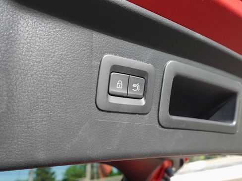 Used 2025 MAZDA CX-50 AWD 2.5 S w/ Premium Package image 25