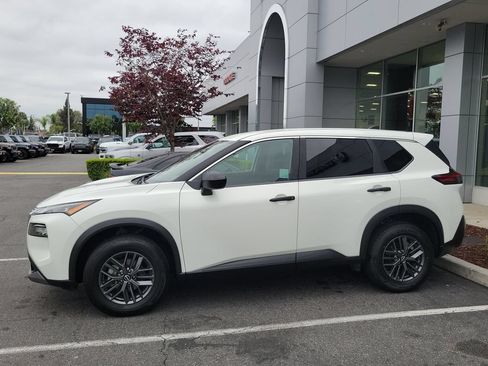 Used 2023 Nissan Rogue S FWD image 27