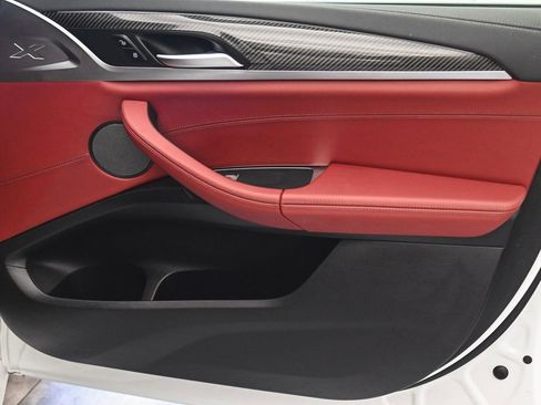 Used 2023 BMW X4 M40i w/ Premium Package image 11