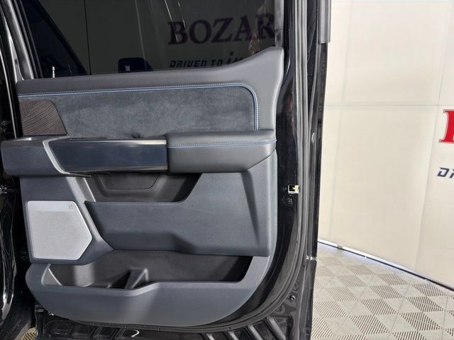 Used 2025 Ford F250 Platinum AWD/4WD image 41