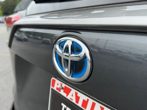 Used 2024 Toyota RAV4 XSE AWD/4WD image 9