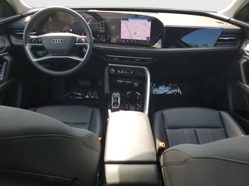 Used 2025 Audi Q5 Premium w/ Premium Plus AWD/4WD image 10