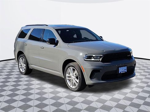 Used 2025 Dodge Durango GT image 8