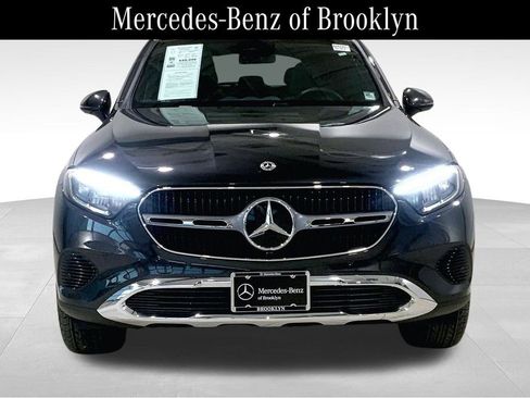 Certified 2025 Mercedes-Benz GLC 300 4MATIC image 3
