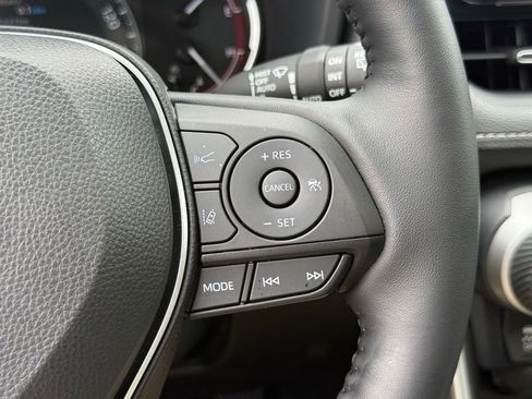 Used 2025 Toyota RAV4 XLE Premium w/ Weather Package FWD image 33