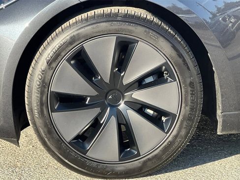 Used 2025 Tesla Model 3 Long Range image 24