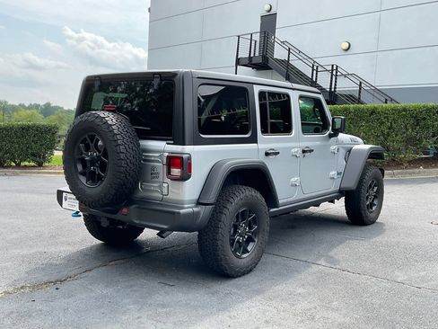 Used 2024 Jeep Wrangler Unlimited AWD/4WD image 8