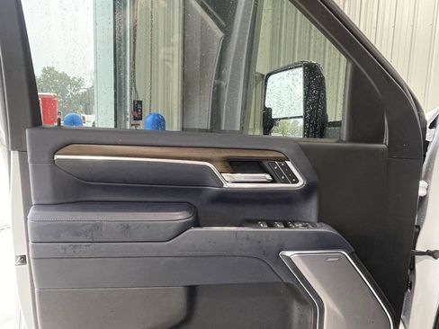 Used 2025 Chevrolet Silverado 3500 High Country w/ High Country Premium Package image 23