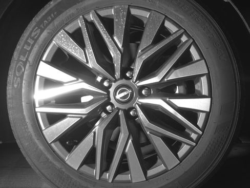 Used 2025 Nissan Altima 2.5 SV FWD image 13