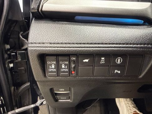 Used 2023 Honda Odyssey Touring image 22