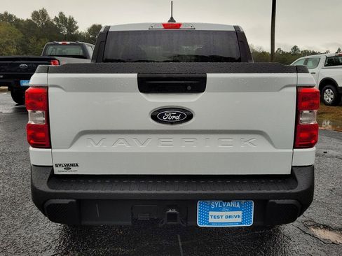 New 2025 Ford Maverick XL image 9