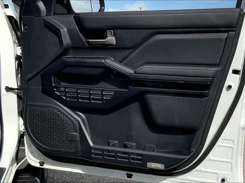 Certified 2025 Toyota 4Runner Limited AWD/4WD image 22