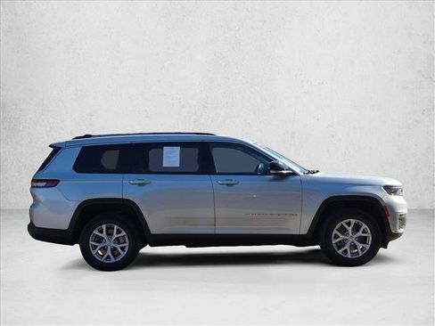 Used 2021 Jeep Grand Cherokee L Limited AWD/4WD image 4